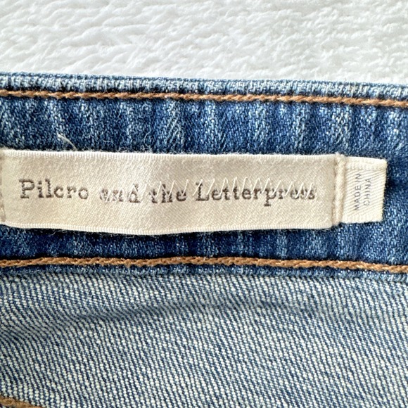 Anthropologie PILCRO Blue Denim Shorts SZ 26 (30") Slim Boyfriend - Picture 11 of 16